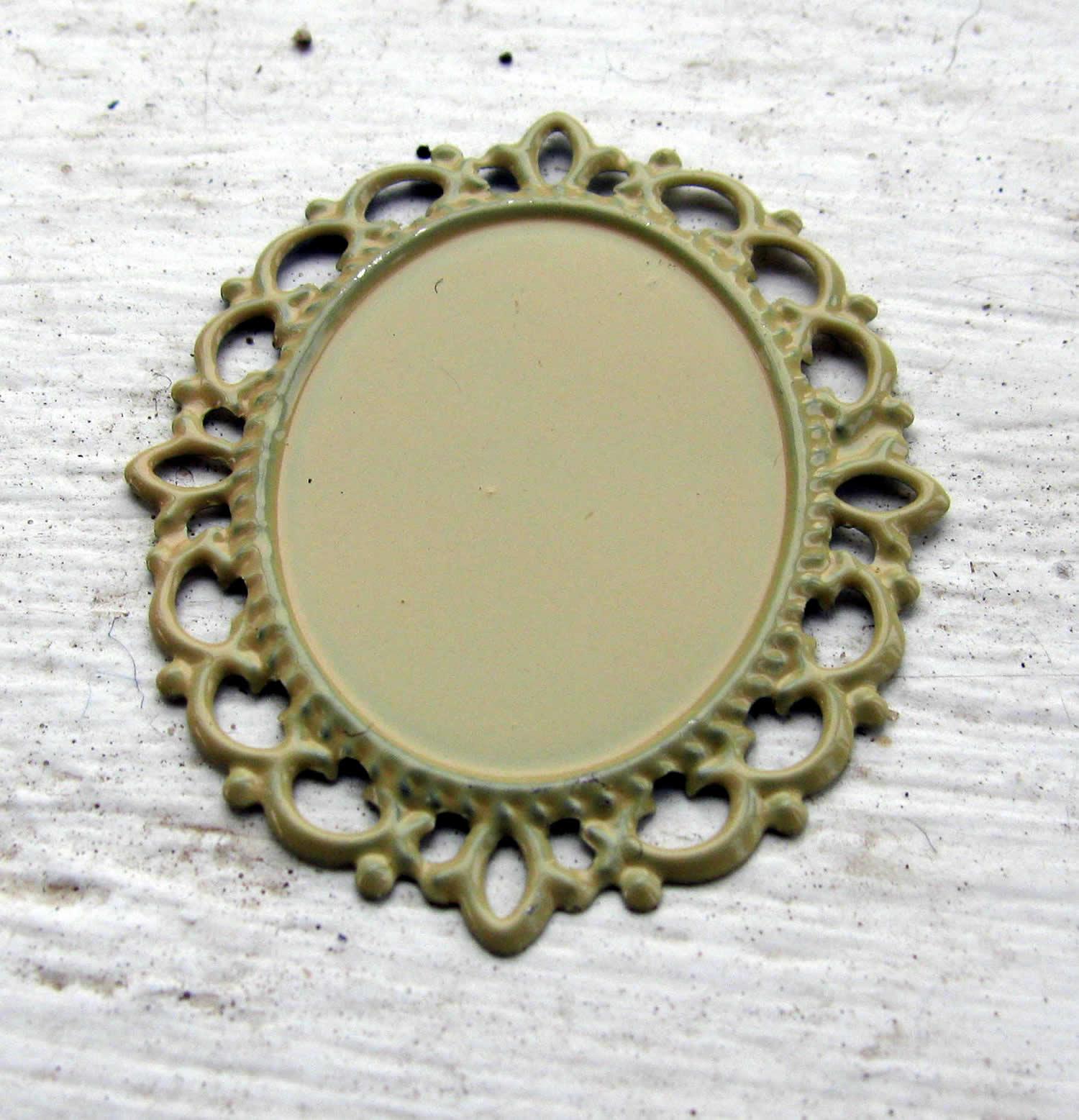 Ramberlock / connector Beige - Stor oval spetsram 25x18mm 1 styck Grekisk Metall