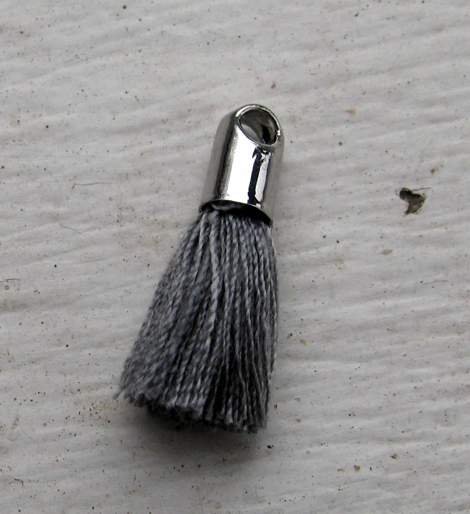 Bomullstofs - Grå 18mm, 1 styck Grekisk Metall