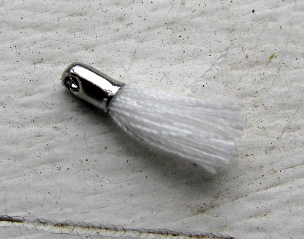 Bomullstofs - Mini Vit / Silver 12mm, 1 styck Grekisk Metall