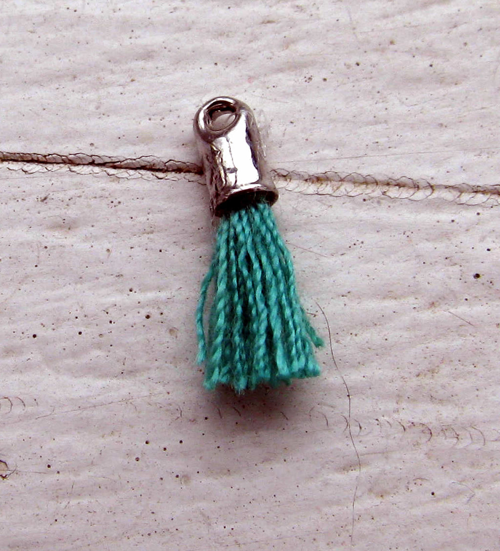 Bomullstofs - Mini Grönturkos / Silver 12mm, 1 styck Grekisk Metall