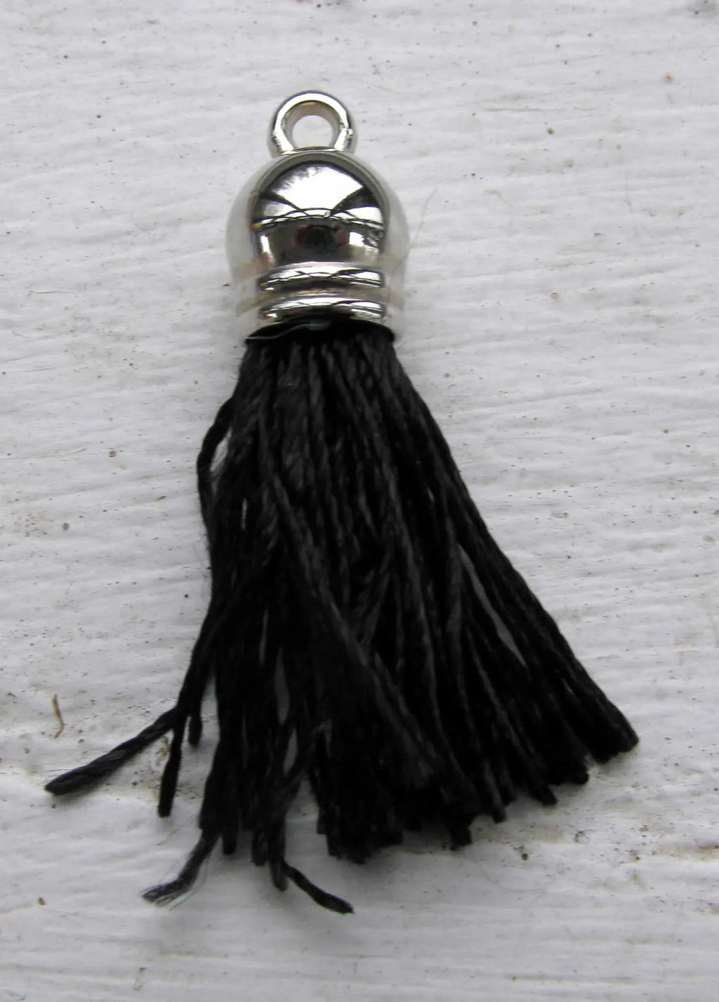 Hänge tassel silver - Svart 40mm, 1 styck Hilmas Pyssel