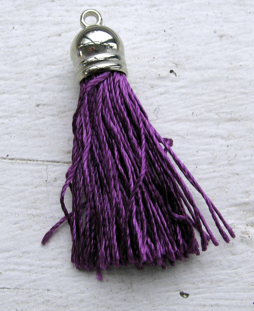 Hänge tassel silver - Trådar, Mörklila 40mm 1 styck Hilmas Pyssel