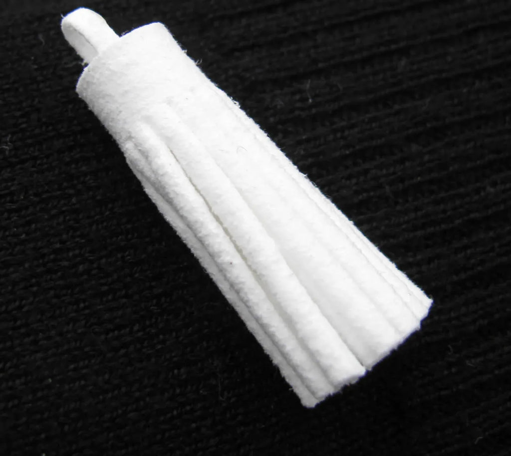 Hänge tassel - Moccaimitation, Vit 30mm, 1 styck Hilmas Pyssel