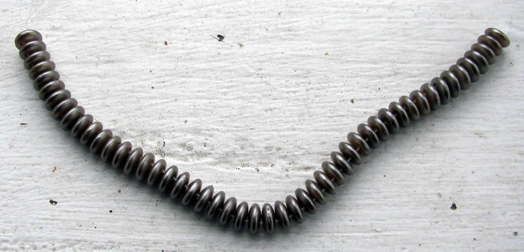CzechMates Two Hole Lentils - Grey Brown 6mm, 1 sträng CzechMates