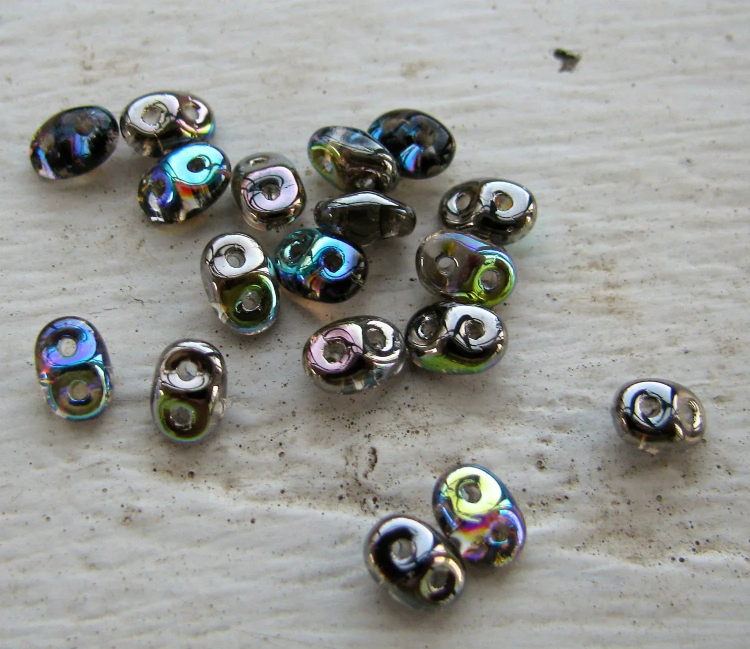 SuperDuo - Crystal Graphite Rainbow, 10 gram Matubo