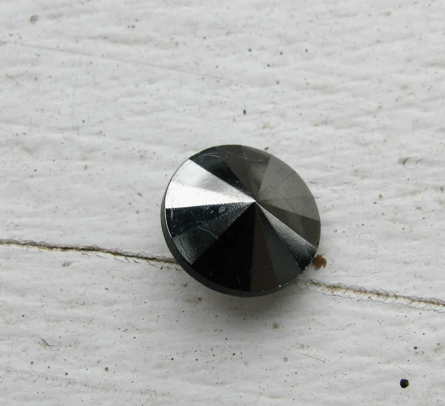 Matubo Rivoli - Jet Hematite 12mm Matubo