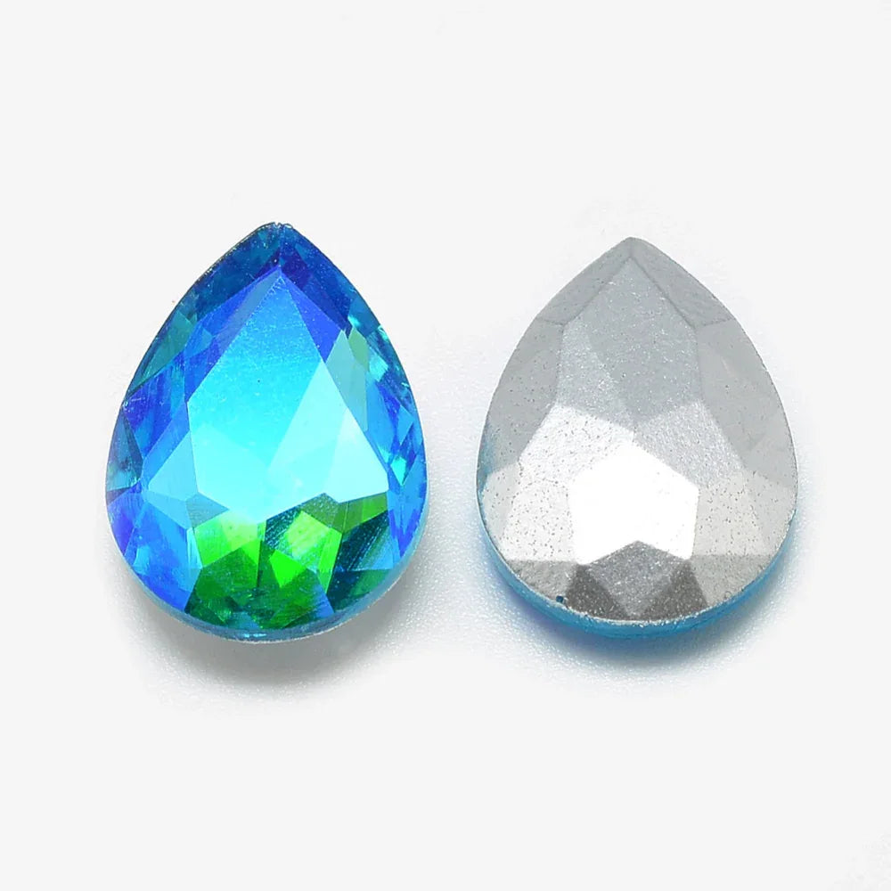 Kinesisk strass - Teardrop Deep Sky Blue Shimmer 18x13mm 1 styck Hilmas Pyssel