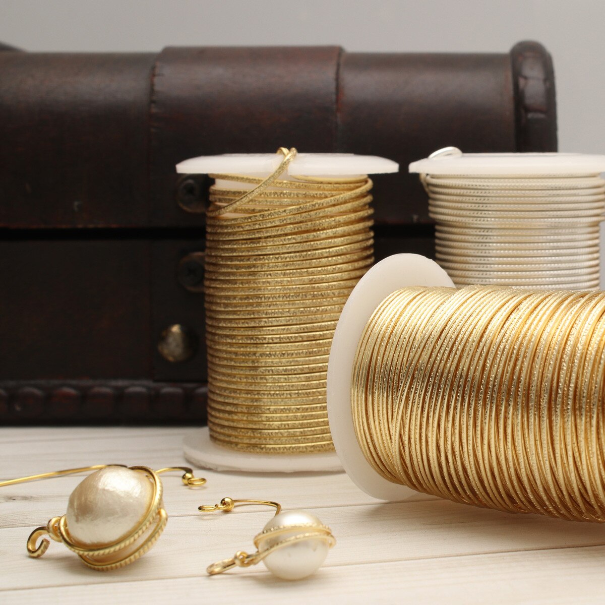 Wire Elements 20 Ga - Guldfärgad halvrund Weave Non Tarnish, 15 yards