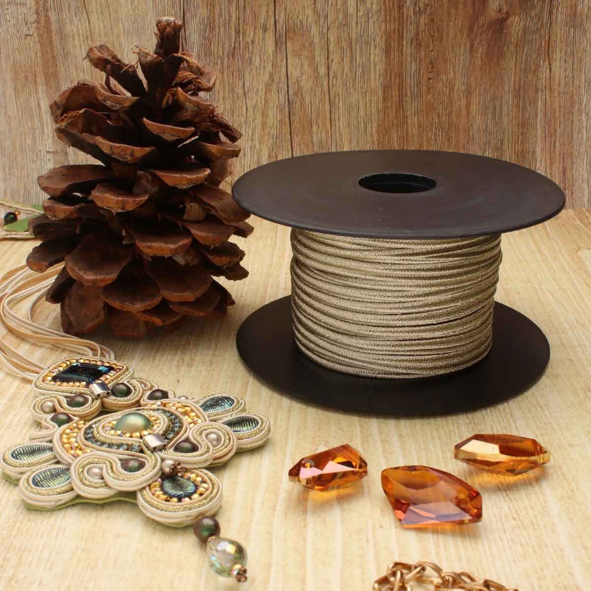 Italienskt Soutache band - Light Gold Metallic 1 m