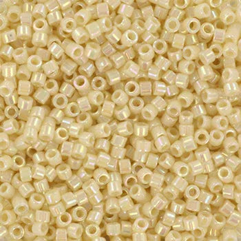 Miyuki Delica - Opaque Cream AB 11/0, 5 gram Miyuki