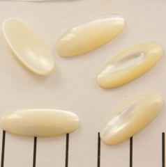 Cabochon Pearl - Oval 25x10mm 1 styck