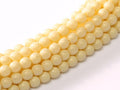 Tjeckiska Fiesta Pearl - Eggshell 2mm, 1 sträng